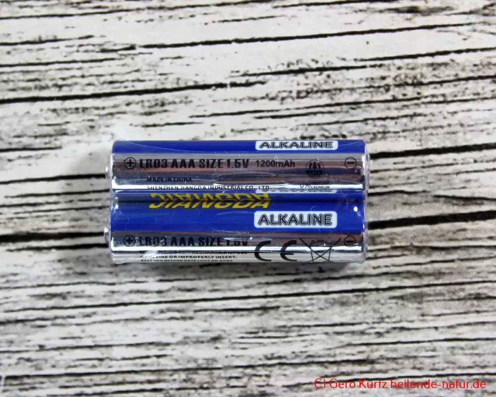 Beurer PO 30 Pulsoximeter - mitgelieferte AAA-Batterien