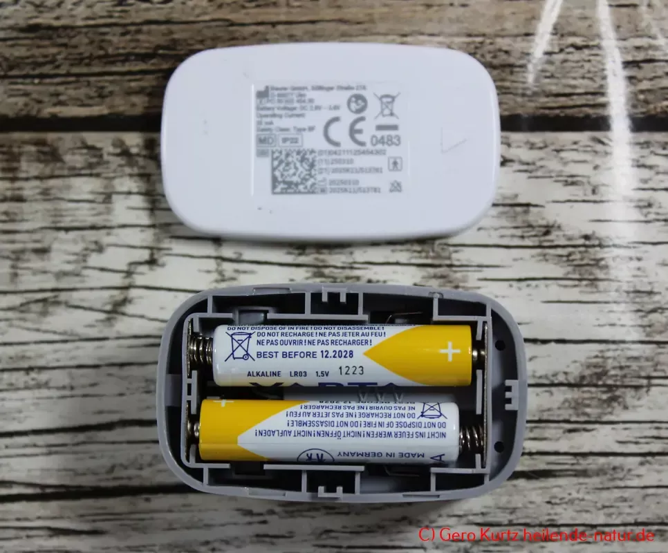 Beurer PO 30 Pulsoximeter - Gerät geöffnetes Batteriefach