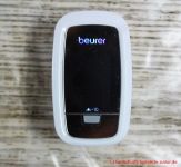Beurer PO 30 Pulsoximeter - Vorderseite mit Knopf und Bildschirm
